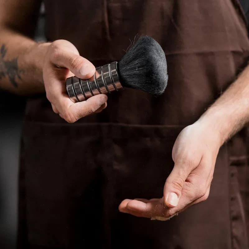Strumenti da barbiere professionali a Milano
